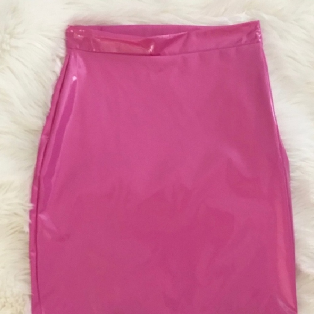 Bubblegum pink vinyl stretchy skirt pleather nasty